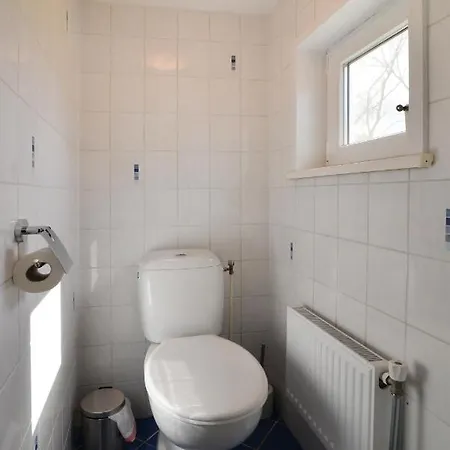 Bnbhuis20 *